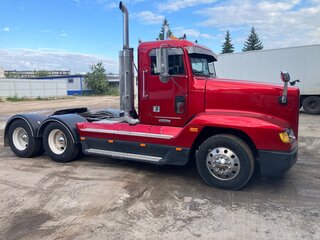 1999 Freightliner FLD, красный, 2600000 рублей, вид 3