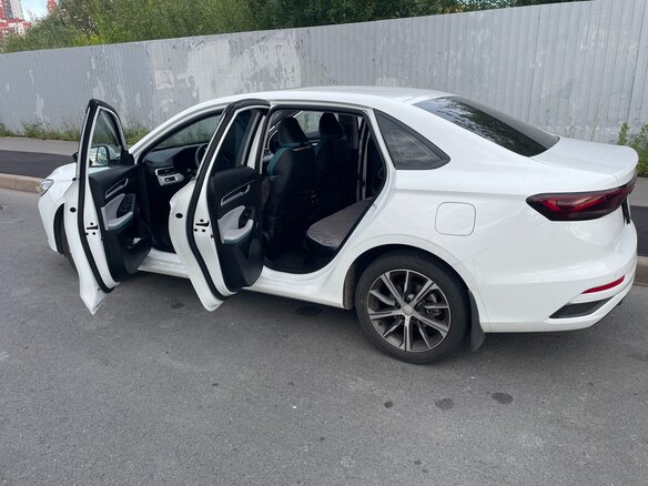 2023 Geely Emgrand II, белый, 1850000 рублей - вид 14