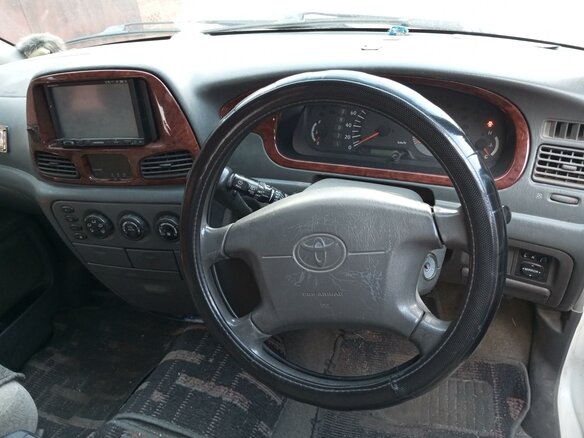 2000 Toyota TownAce, белый, 650000 рублей - вид 8