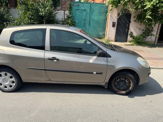 2008 Renault Clio III, бежевый, 320000 рублей, вид 2
