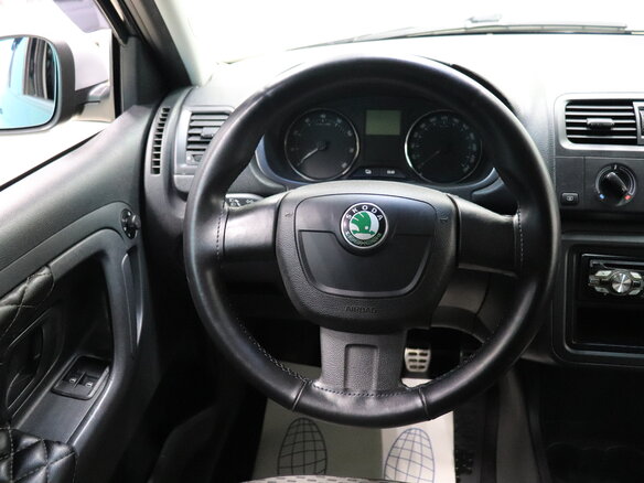 2012 Skoda Fabia II Рестайлинг, чёрный - вид 13