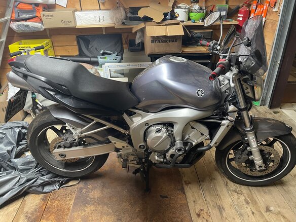 2007 Yamaha FZ6, серебристый, 470000 рублей - вид 2