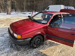 1989 Volkswagen Passat B3, красный, 115000 рублей, вид 1