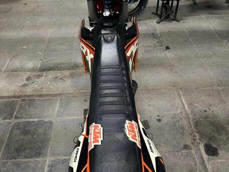 2023 KTM 350 SX F, оранжевый, 600000 рублей, вид 4