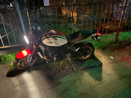 2020 Yamaha XSR900, красный, 950000 рублей, вид 1