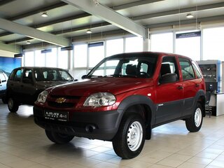 2018 Chevrolet Niva I Рестайлинг, чёрный, 950000 рублей, вид 2
