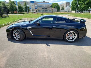 2014 Nissan GT-R I Рестайлинг 2, чёрный, 7000000 рублей, вид 4