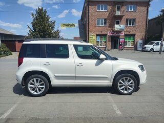 2014 Skoda Yeti I Рестайлинг, белый, 1050000 рублей, вид 4