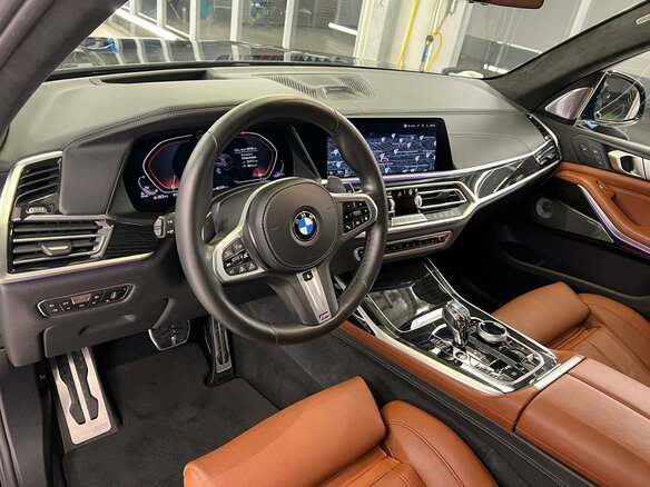 2019 BMW X7 M50d I (G07), чёрный, 8900000 рублей - вид 1