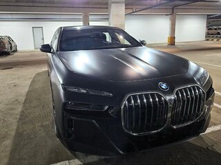 2023 BMW i7 xDrive60 I (G70), чёрный, 10900000 рублей, вид 1