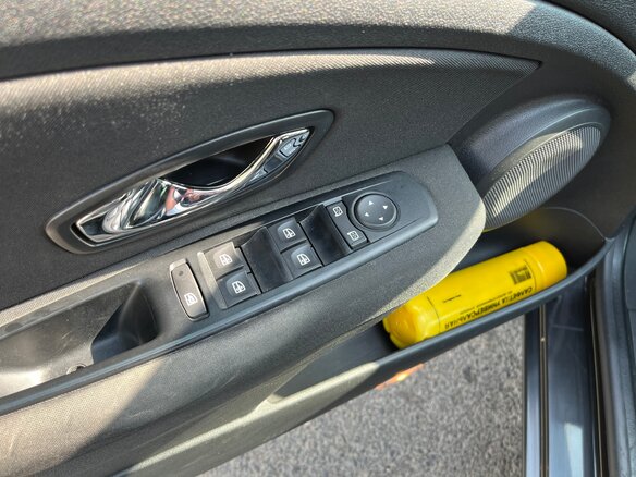 2012 Renault Fluence I, чёрный, 1100000 рублей - вид 16