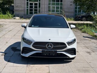 2022 Mercedes-Benz A-Класс 180 Long IV (W177) Рестайлинг, белый, 2200000 рублей, вид 2