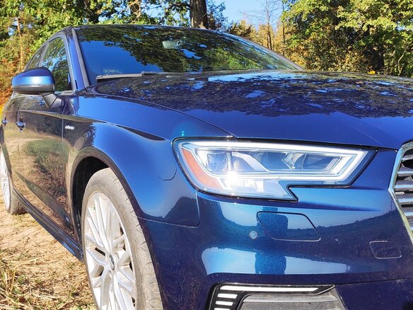 2017 Audi A3 Sportback e-tron III (8V) Рестайлинг, синий, 1550000 рублей - вид 2