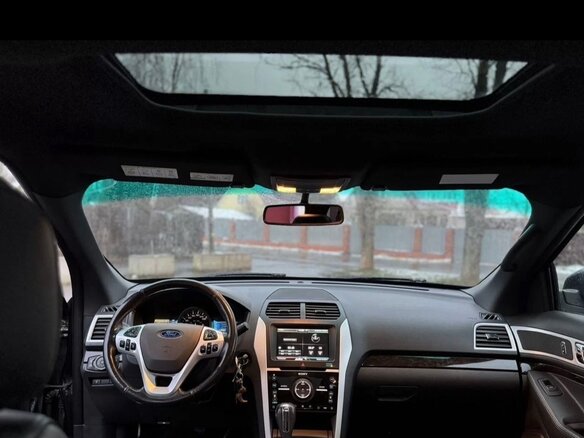2011 Ford Explorer V, чёрный - вид 10