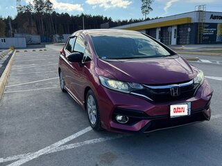 2018 Honda Fit III Рестайлинг, красный, 1430000 рублей, вид 3