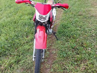 2009 Lifan LF200GY-5, красный, 65000 рублей, вид 2