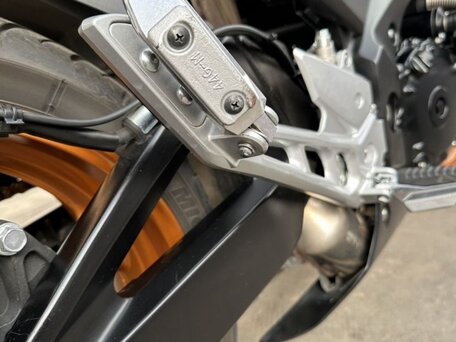 2010 Suzuki GSR 600, белый, 555000 рублей, вид 3