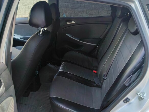 2012 Hyundai Solaris I, серебристый, 675000 рублей - вид 6