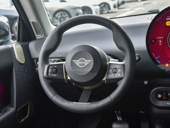 2025 Mini Hatch E IV (F65/F66/J01), зелёный, 2890002 рублей - вид 18
