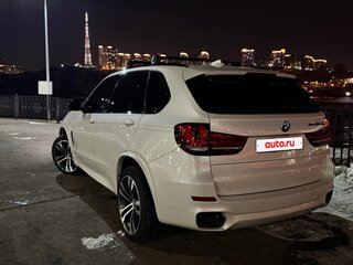 2018 BMW X5 M50d III (F15), белый, 5000000 рублей, вид 4