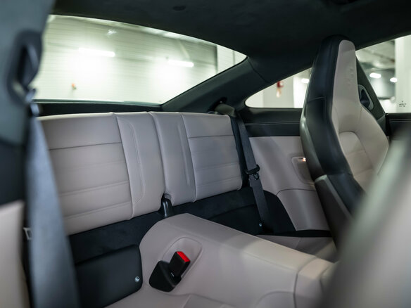 2026 Porsche 911 Carrera 4 GTS VIII (992) Рестайлинг, зелёный, 29000000 рублей - вид 32