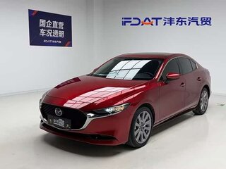 2022 Mazda 3 Axela IV (BP), красный, 1433000 рублей, вид 1