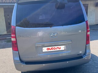 2011 Hyundai Grand Starex I, серый, 1500000 рублей, вид 4