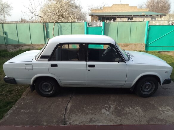 2008 Lada (ВАЗ) 2107, белый, 220000 рублей - вид 3
