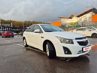 2013 Chevrolet Cruze I Рестайлинг, белый, 460000 рублей, вид 2