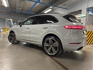 2018 Porsche Cayenne S III, серый, 8050000 рублей, вид 1