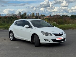 2011 Opel Astra J, белый, 550000 рублей, вид 2