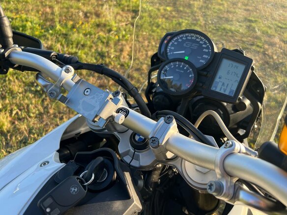 2013 BMW F 800 GS, белый, 850000 рублей - вид 1