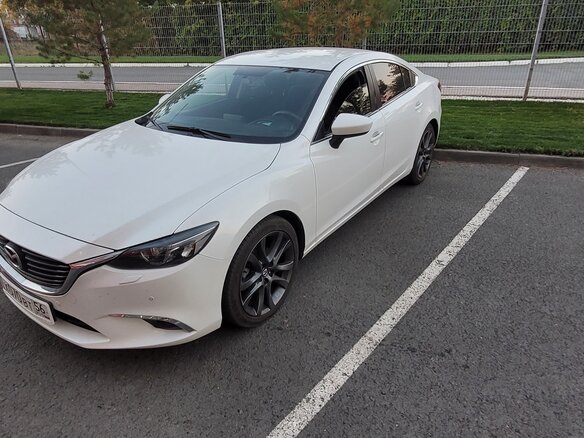 2016 Mazda 6 III (GJ) Рестайлинг, белый, 2300000 рублей