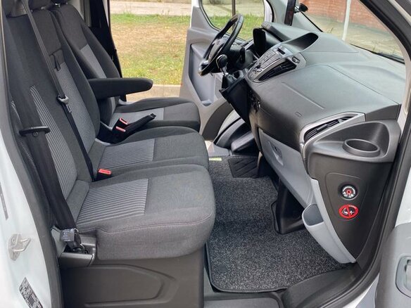 2015 Ford Transit Custom, белый, 2500000 рублей - вид 17