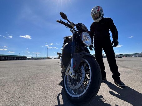 2015 MV Agusta Brutale 1090, чёрный, 650000 рублей, вид 4