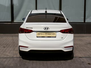 2018 Hyundai Solaris II, белый, 1055000 рублей, вид 4