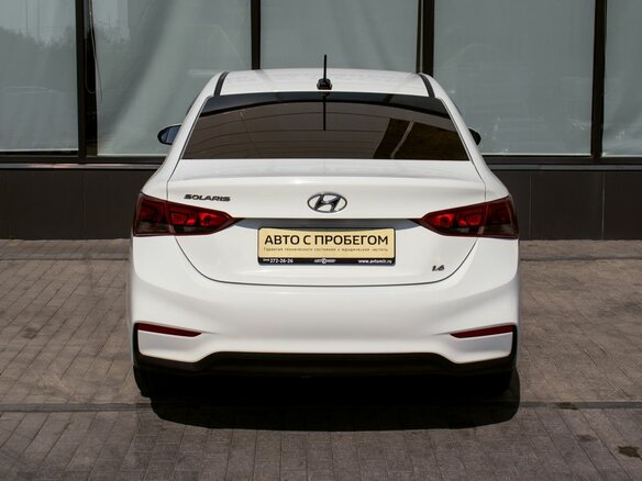2018 Hyundai Solaris II, белый - вид 3