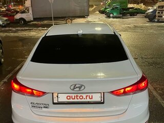 2018 Hyundai Elantra VI (AD), белый, 1630000 рублей, вид 4