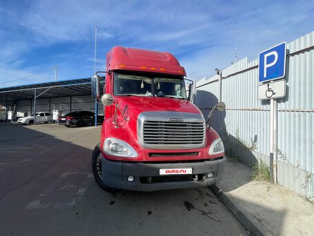 2003 Freightliner Columbia, красный, 1700000 рублей, вид 2