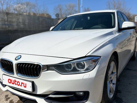 2013 BMW 3 серии 320i xDrive VI (F3x), белый, 1550000 рублей - вид 2