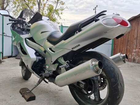 2002 Kawasaki ZZR 1200, серый, 405000 рублей, вид 4