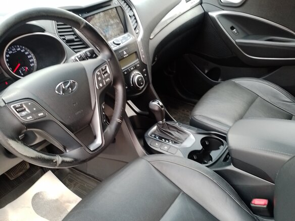 2015 Hyundai Santa Fe Grand III, серый, 1900000 рублей - вид 4