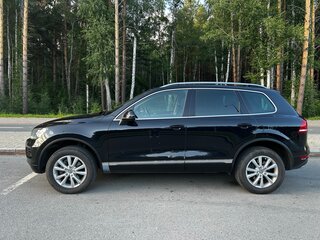2012 Volkswagen Touareg II, чёрный, 2600000 рублей, вид 4