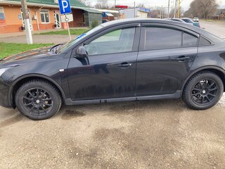 2013 Chevrolet Cruze I Рестайлинг, чёрный, 900000 рублей, вид 5