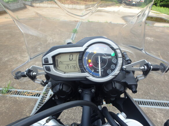 2013 Triumph Tiger 800, белый, 700000 рублей - вид 16
