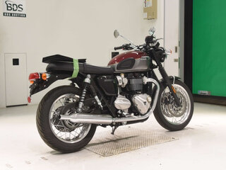 2024 Triumph Bonneville T120, пурпурный, 1700000 рублей, вид 4