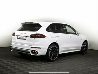 2016 Porsche Cayenne S E-Hybrid II Рестайлинг (958), белый, 3800000 рублей, вид 3