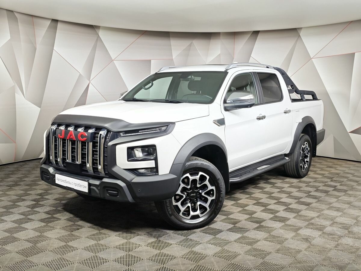 Открыть фотографии: JAC T9