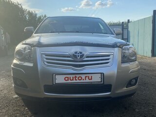 2007 Toyota Avensis II Рестайлинг, серебристый, 700000 рублей, вид 2