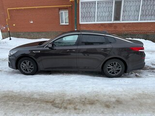 2019 Kia Optima IV Рестайлинг, коричневый, 1650000 рублей, вид 5